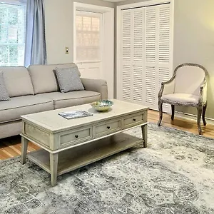  Apartment Oglethorpe Manor Garden Level